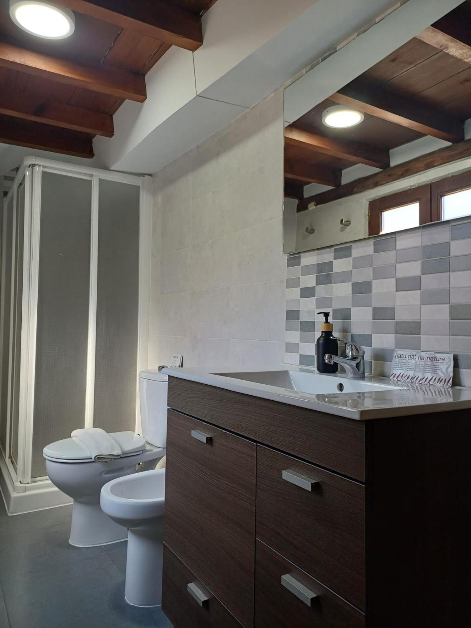 Urban Suites กรานาดา ภายนอก รูปภาพ